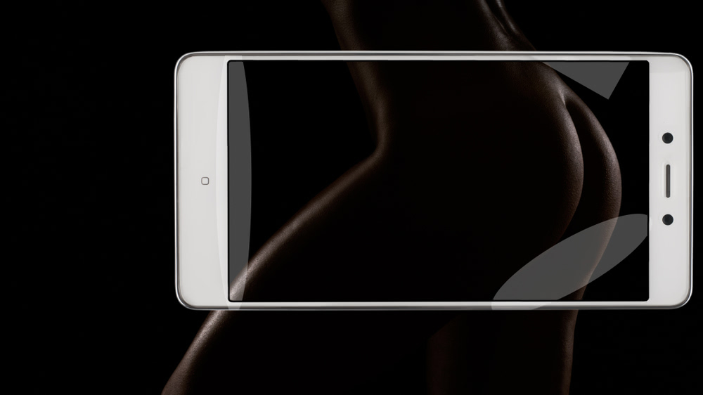 Par kailfoto uzņemšanu uz balkona Dubaijā arestēts krievs un 11 ...