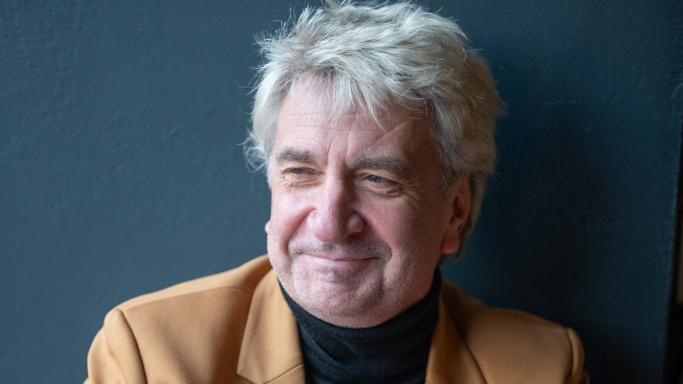 Režisors Andrejs Ēķis: 65+ vīriešus «Tinderī» neatrast — Santa